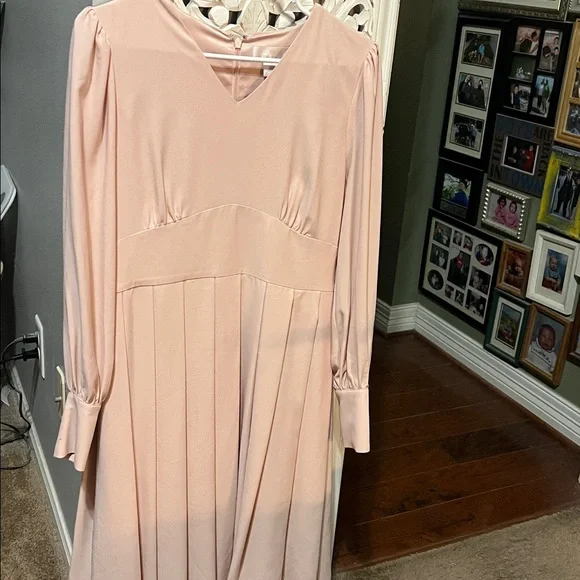 Rachel Parcell Flowy Dress - Picture 2 of 3